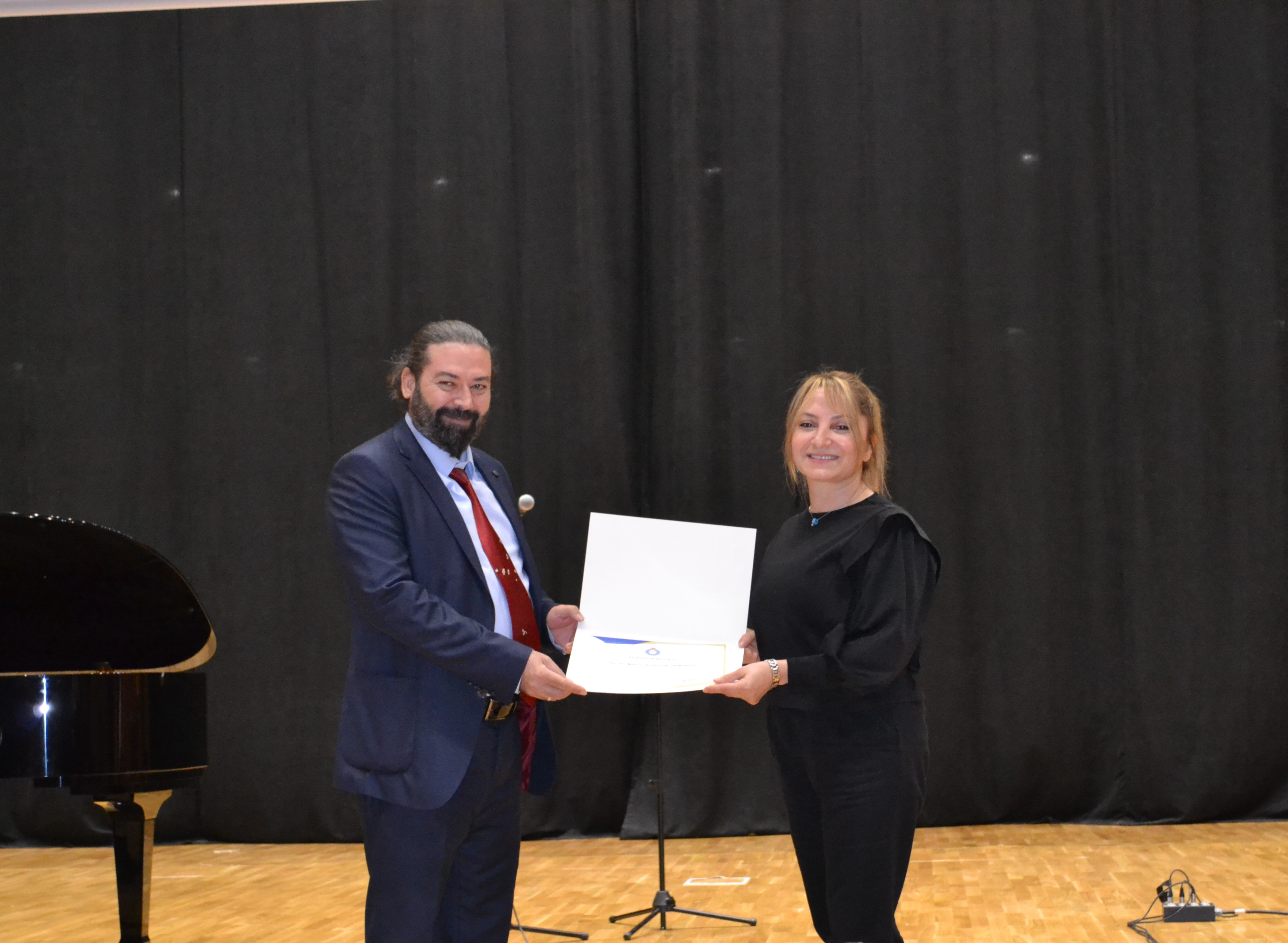 Atatürkü Bilim ve Sanatla Yaşatmak Konferans ve Konser Programı Düzenlendi